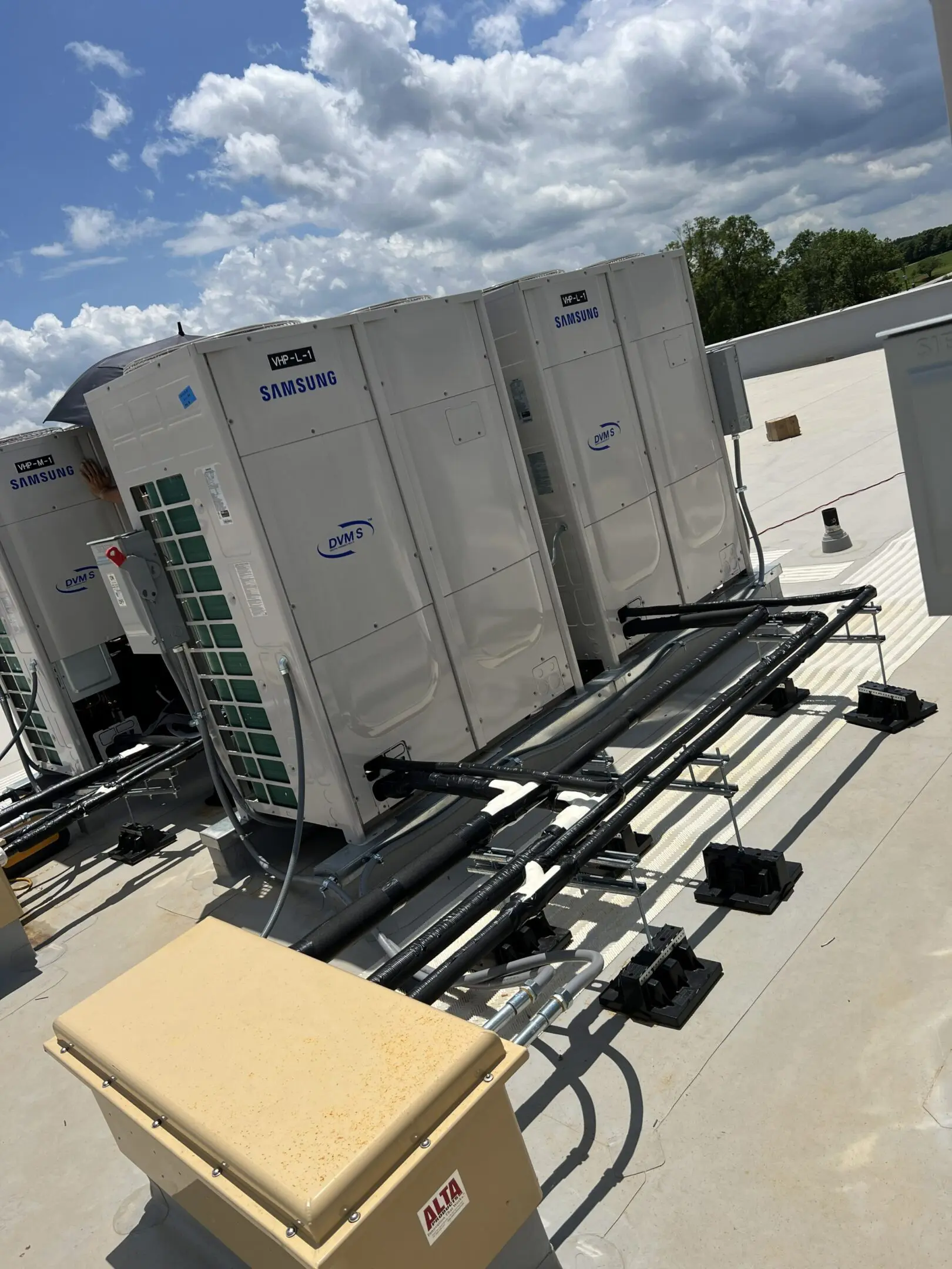 Samsung rooftop HVAC units with exposed piping
